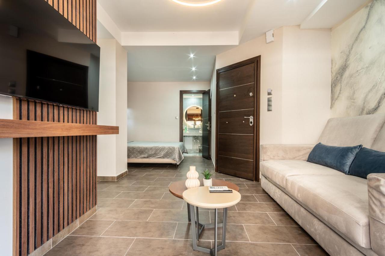 B2 Deluxe Alexandroupoli